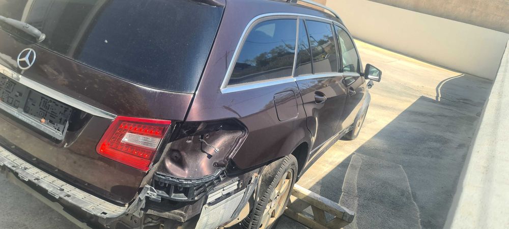 Mercedes Benz W212 Acidentado