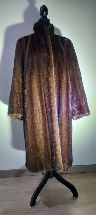 Casaco do Vison comprido