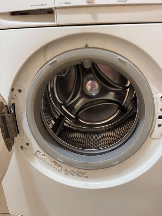 Продам стиральную машину Electrolux