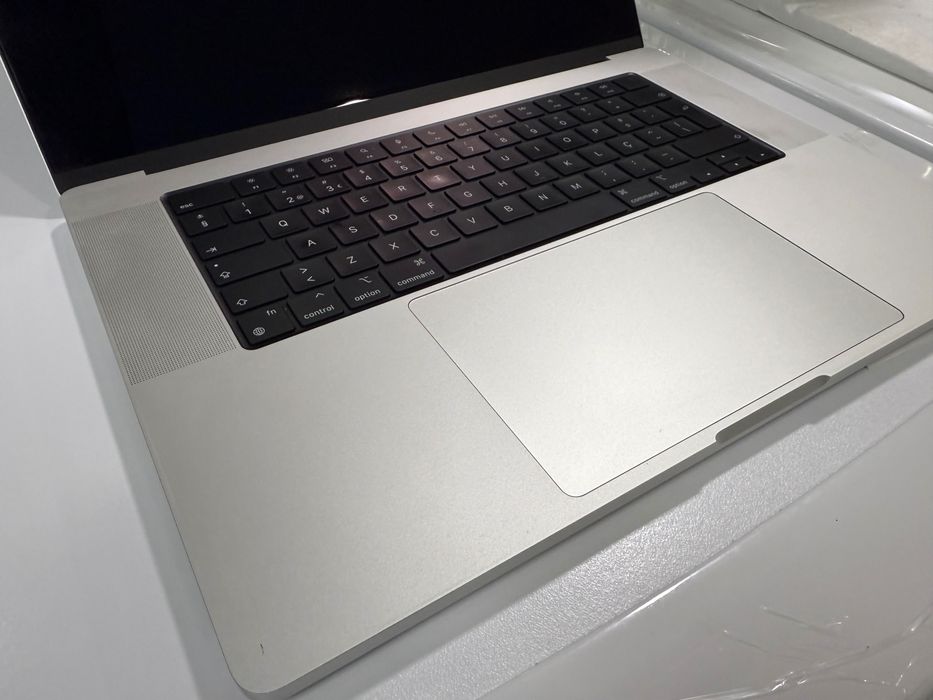 MacBook Pro 16" M2 Pro - 16GB RAM - 1 TB (PRATICAMENTE NOVO)