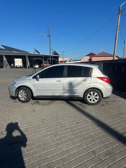 Nissan Tiida 1.6 MT 2007