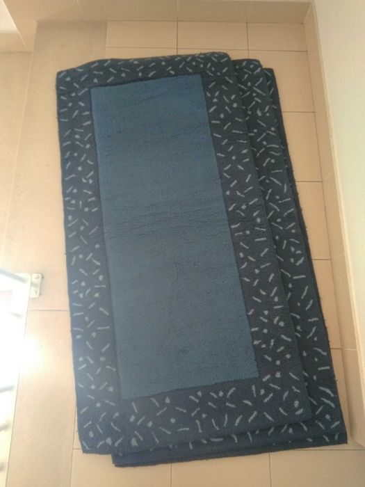 Tapetes de quarto azuis