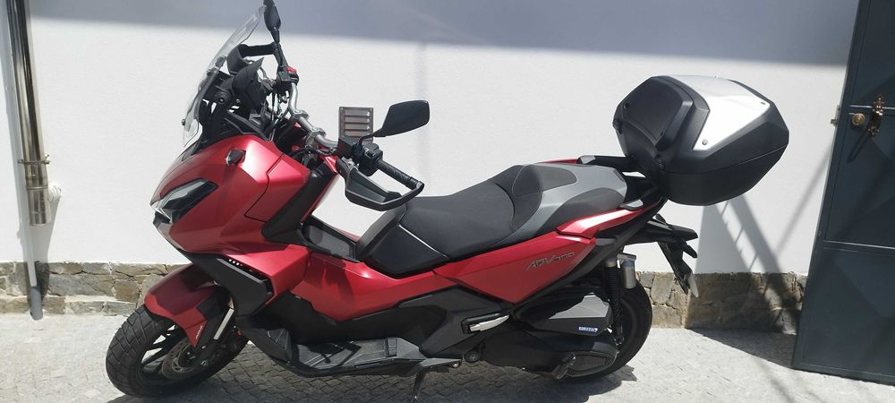 Mota ADV 350 como nova