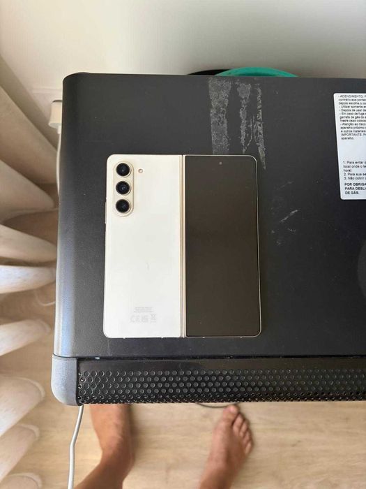 Vende-se Samsung Z Fold 5 Como novo!