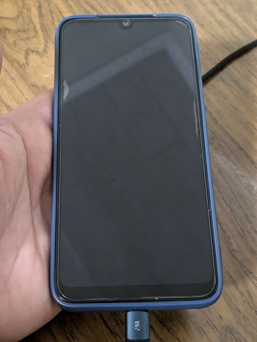 Смарфон телефон Xiaomi Redmi 7 (4/64)