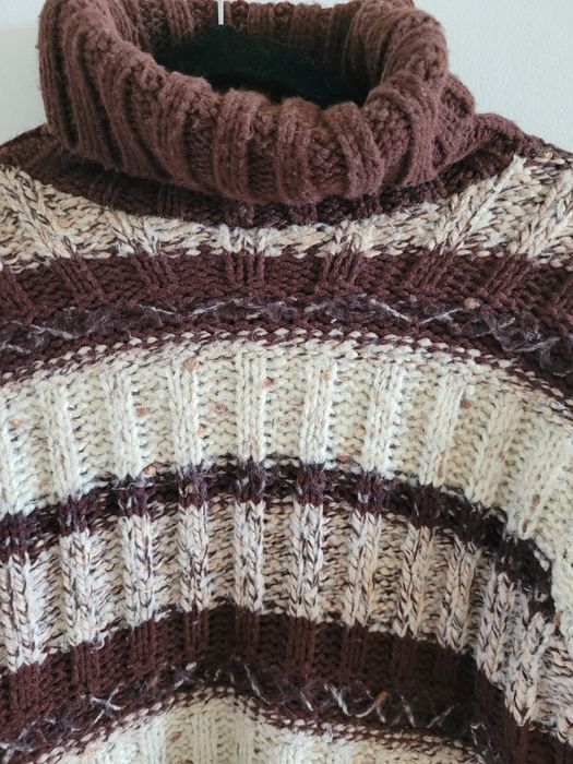 Ciepły sweter z golfem Reserved