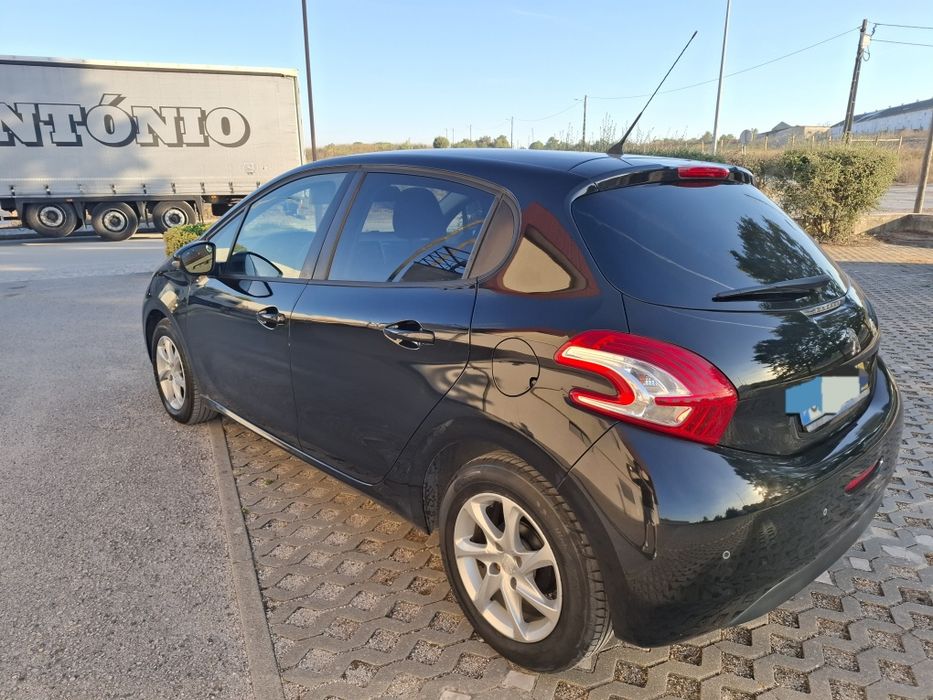 Peugeot 208 1.4 hdi