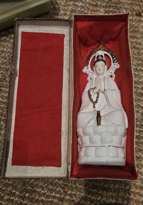 Estatueta deusa Chinesa porcelana