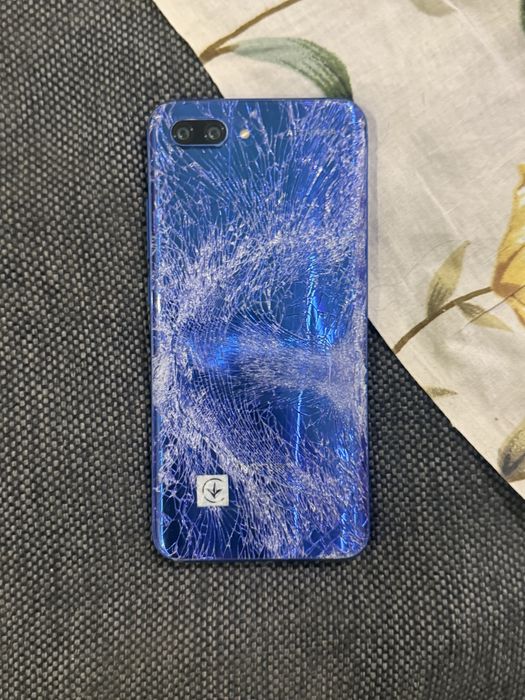 Huawei honor 10 на запчастини
