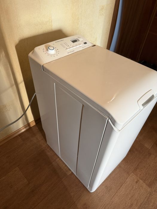 Пральна машина Electrolux EWT 135410 W