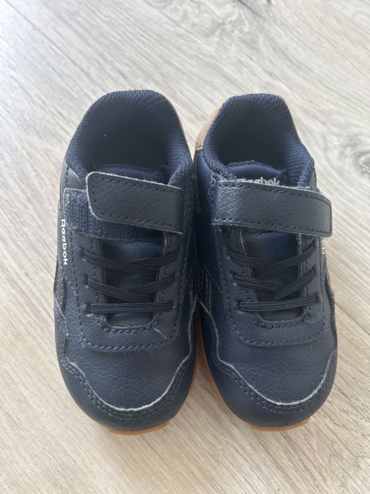 3 parea de sapatos bebe 22