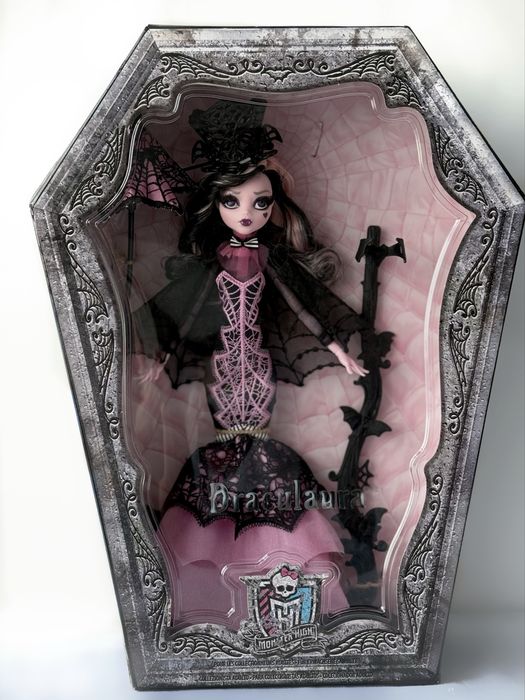 Колекційна лялька Monster High Draculaura Collector Doll.