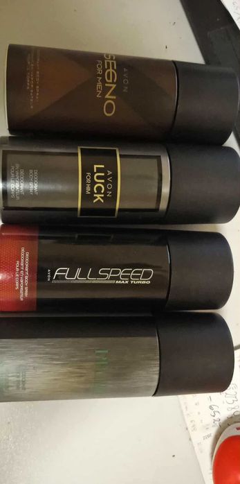 Avon dezodorant w sprayu męski mix 150ml nowy luck for him