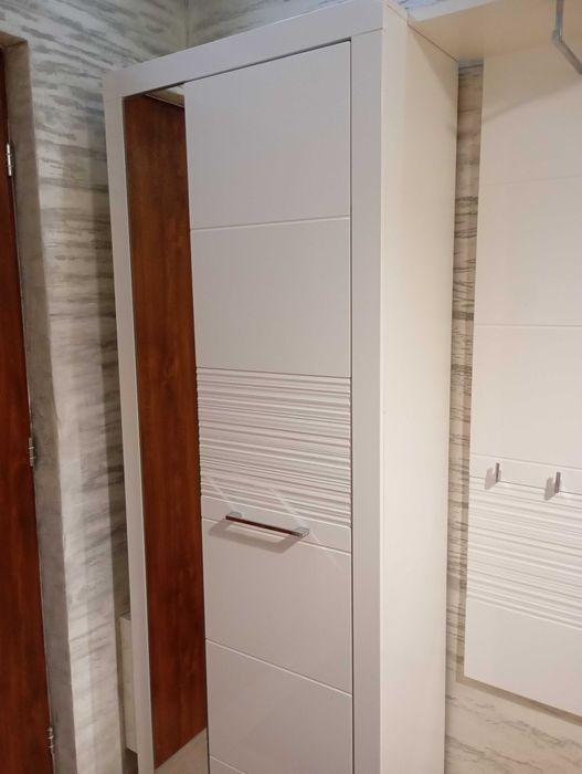 Zestaw mebli do przedpokoju