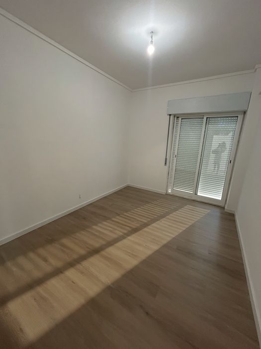 Apartamento em Carnaxide  Central