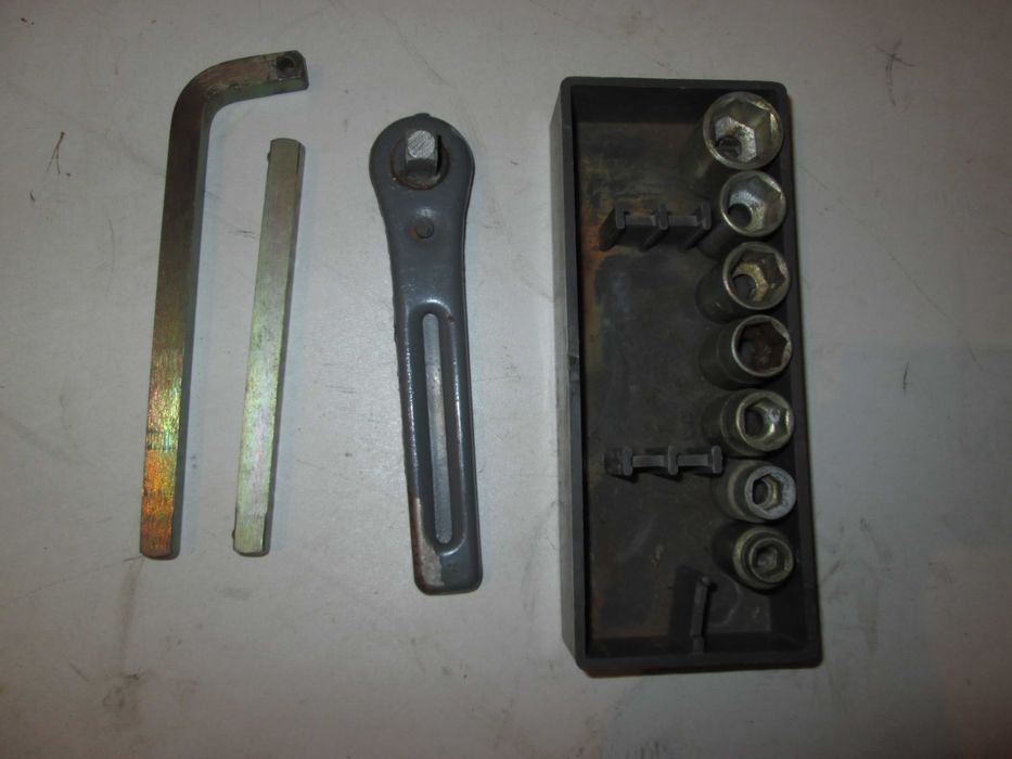 Ключ трещётка с торцевыми головками