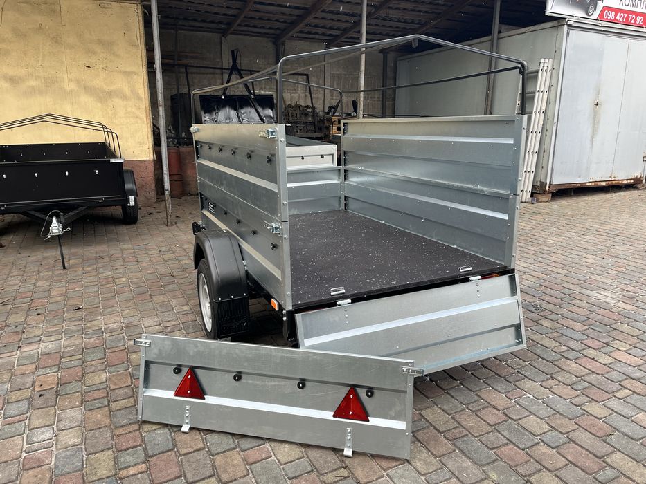 Причіп розміром 2.08 м Х 1.31 м Х 80 см