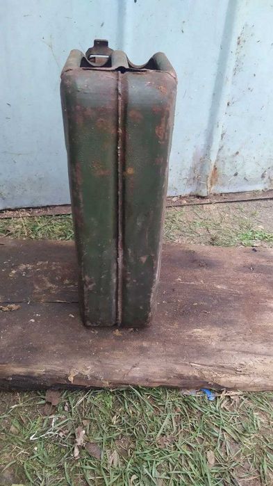 Канистра бензин металлическая 20 л