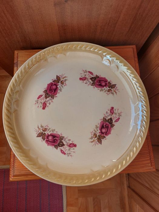 Блюдо   керамика  .