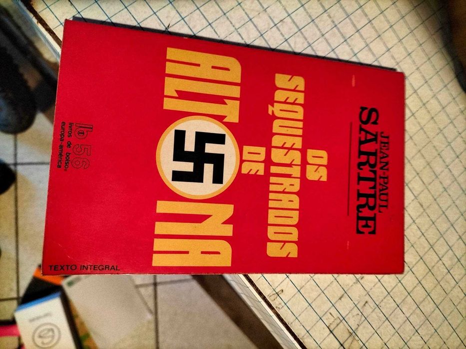 Livro 'Os sequestrados de Altona'