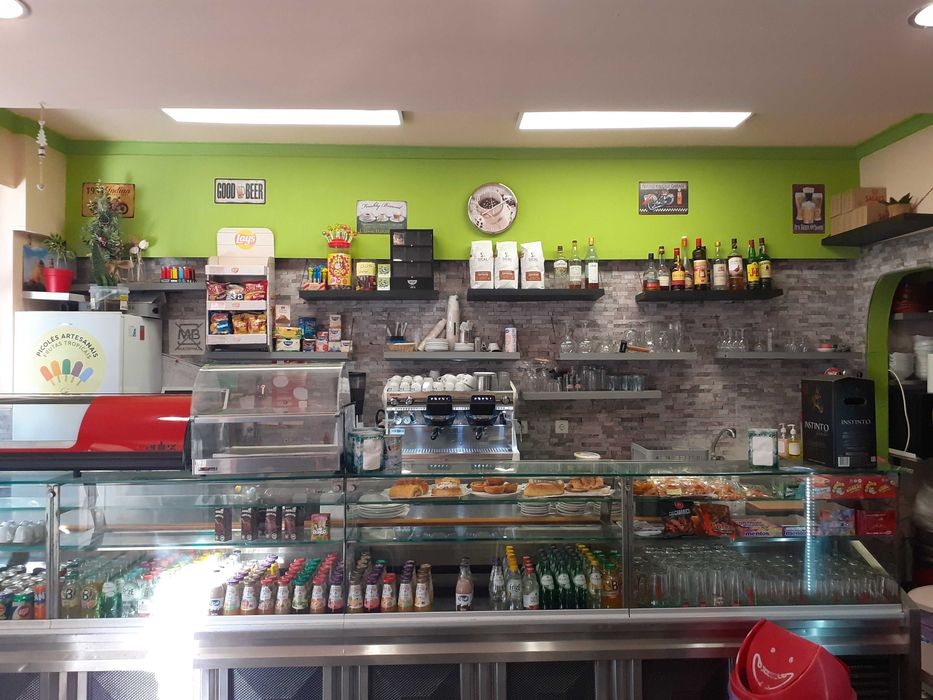 Cafeteria com esplanada
