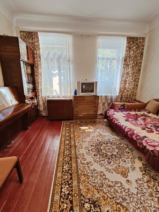 Продам квартира Лысая Гора ,  ул. Грушевая . Недорого!