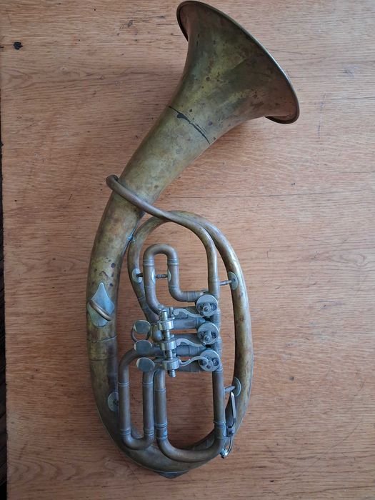 Духовий мідний інструмент альт