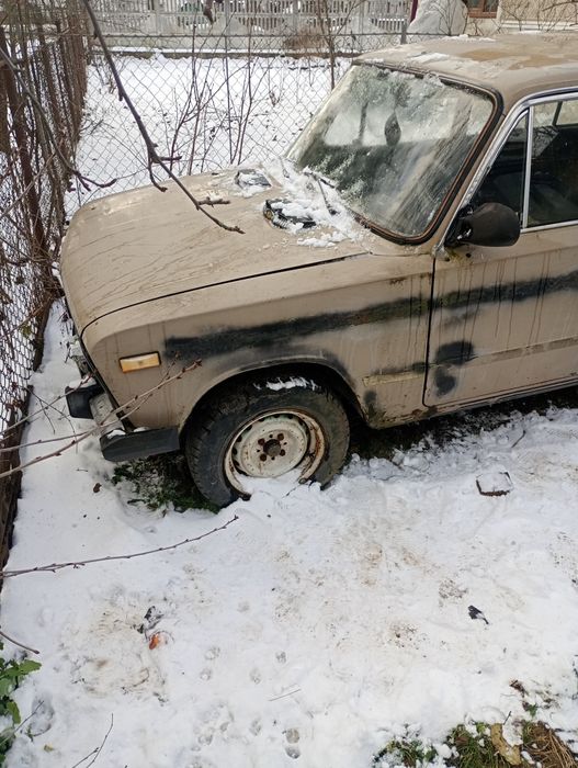 Автомобіль ВАЗ 2106