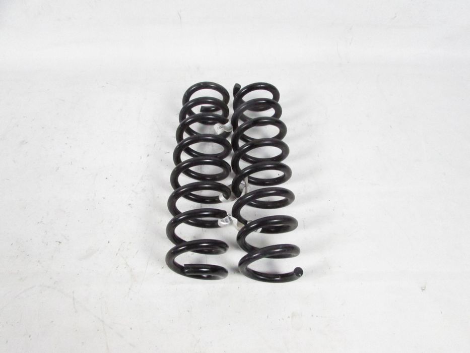 Conjunto Molas Suspensão Bmw 1 Ref: 33536851723