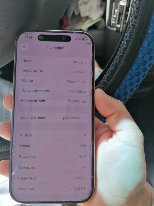 iPhone 16 pro dourado