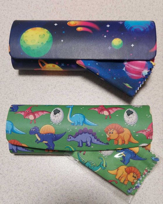 Детский футляр для очков с салфеткой