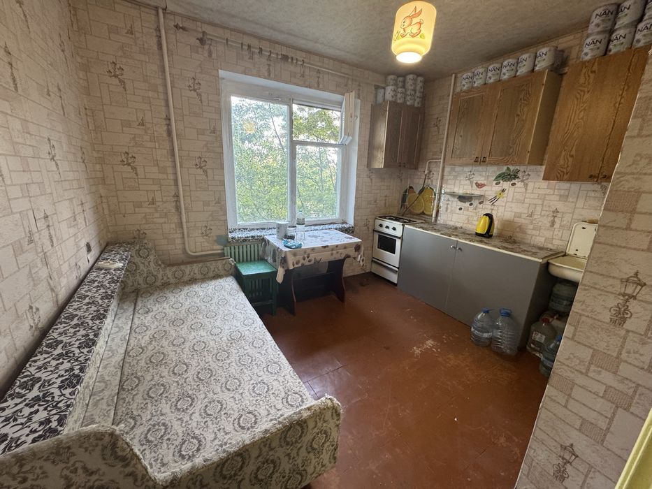 Продам квартиру Тополь 3