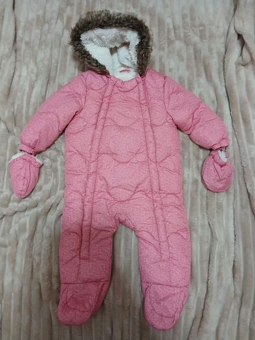 Kombinezon 6-9 miesięcy