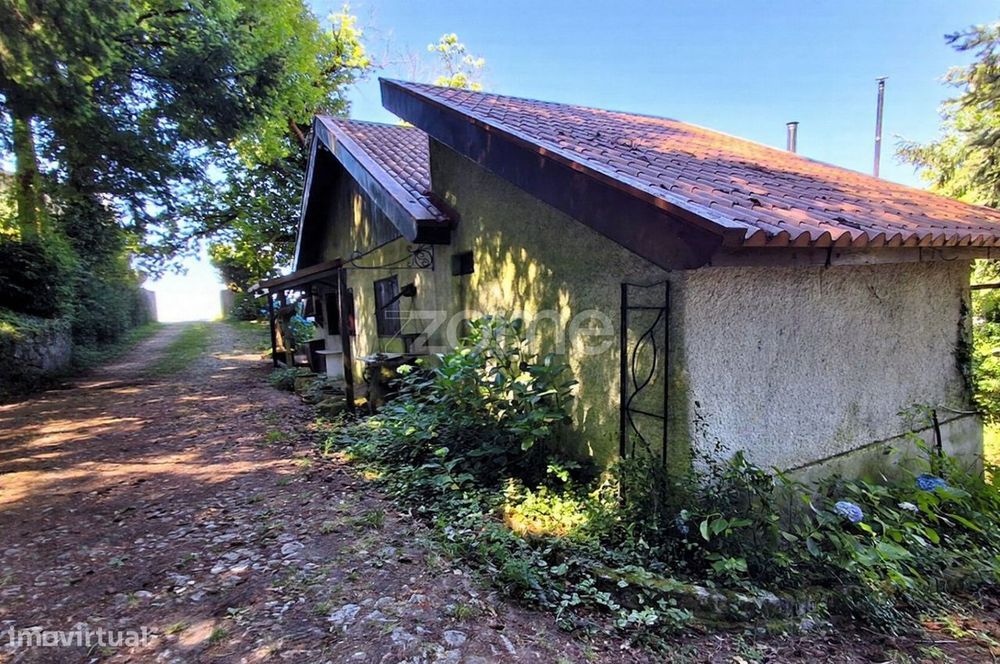 Moradia T3+1 em Outeiro, Montalegre - Refúgio de Montanha