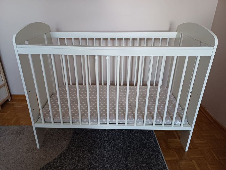 Łóżeczko z materacem, 120x60cm+gratis komplet kolderka z poduszką, odbiór osobisty