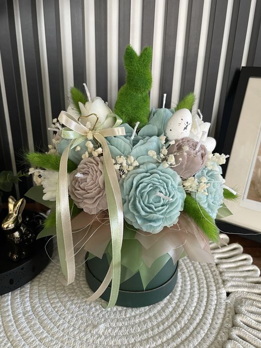 Wielkanocny flower candle box