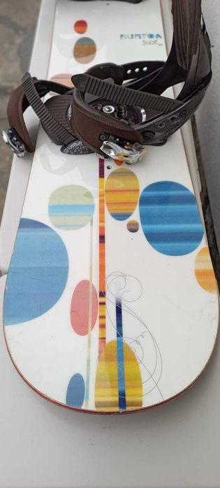 Prancha Snowboard Burton 143 (Modelo Feminino) + Fixações Burton Lexa