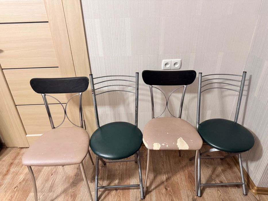 Продам стільці. Самовивіз