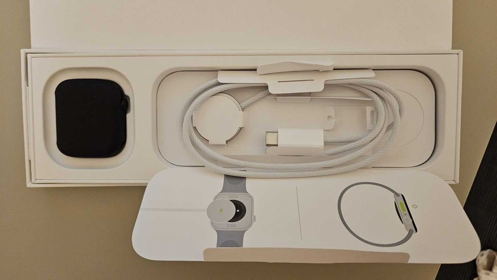 Apple Watch Series 10 GPS 42mm Jet Black Aluminium | Gwarancja