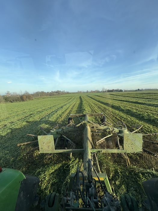 Zgrabiarka dwukaruzelowa krone