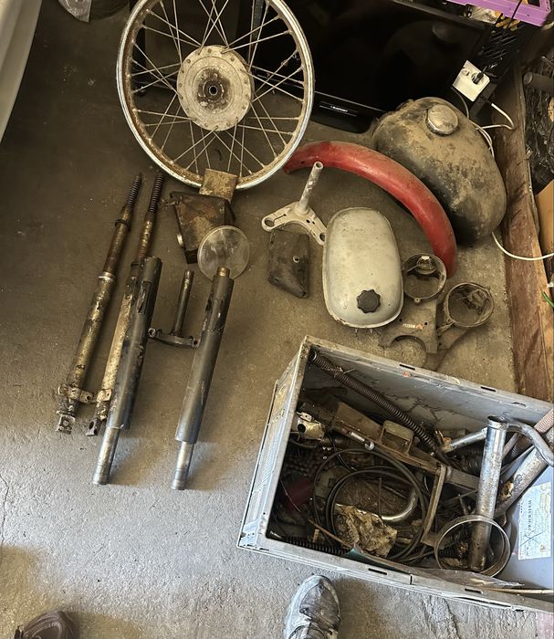 Sprzedam części motocyklowe
