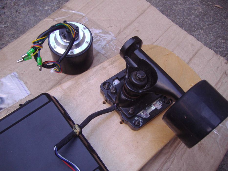 Электроскейт 24v (не комплектный,желательно в сборе) без мотор-колеса