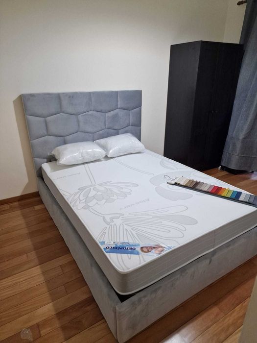 Camas De Casal Estofadas ALTA GAMA - MODELO OCTO - Top de Gama 190x140m Estrado Incluído!!