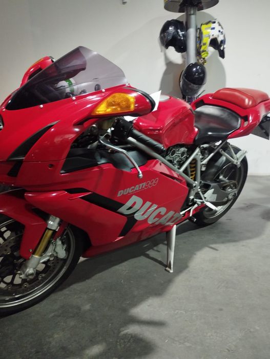 Moto Ducati 999 de 2003