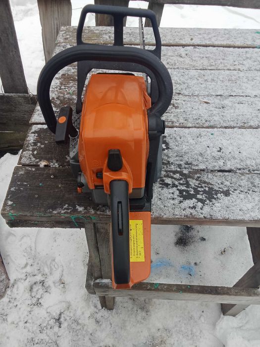 Продам Бензопилу