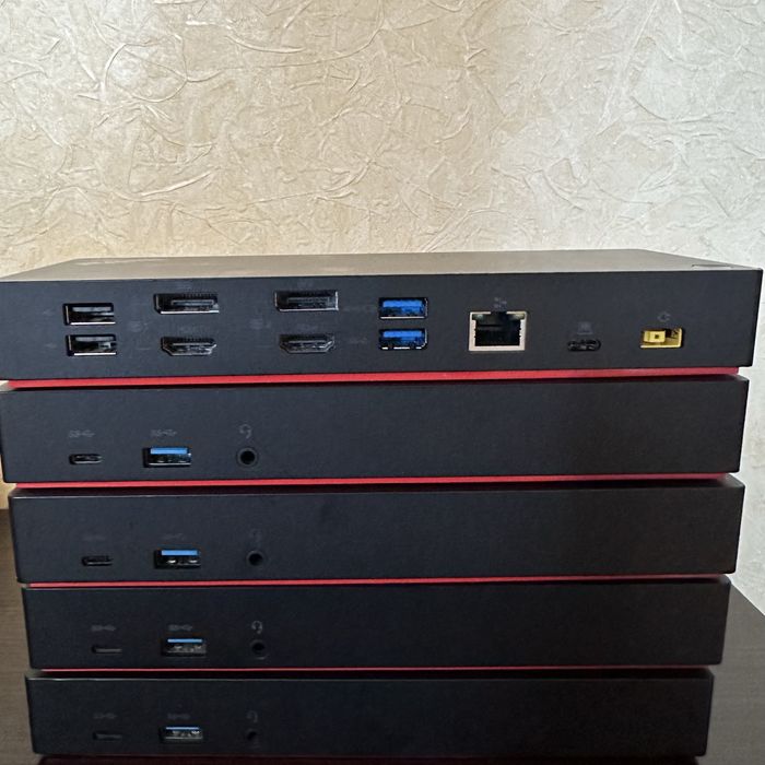 Док-станція Think Pad LenovoDUD9011D1