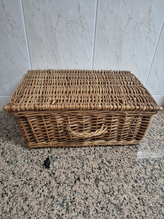 Cesto / Baú artesanal em verga