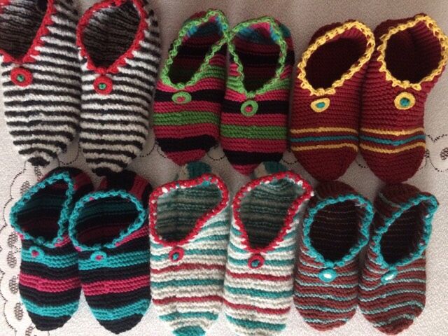 Kapcie wełniane ręcznie robione.