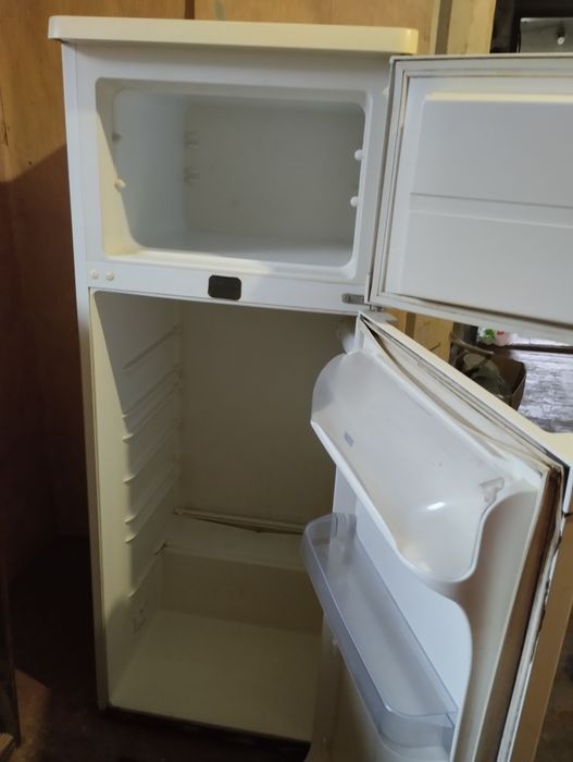 Срочно Продам холодильник