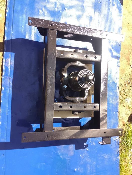 Циліндр Зіл 131 прицеп Газ53 гідроциліндр шток на саморобний трактор